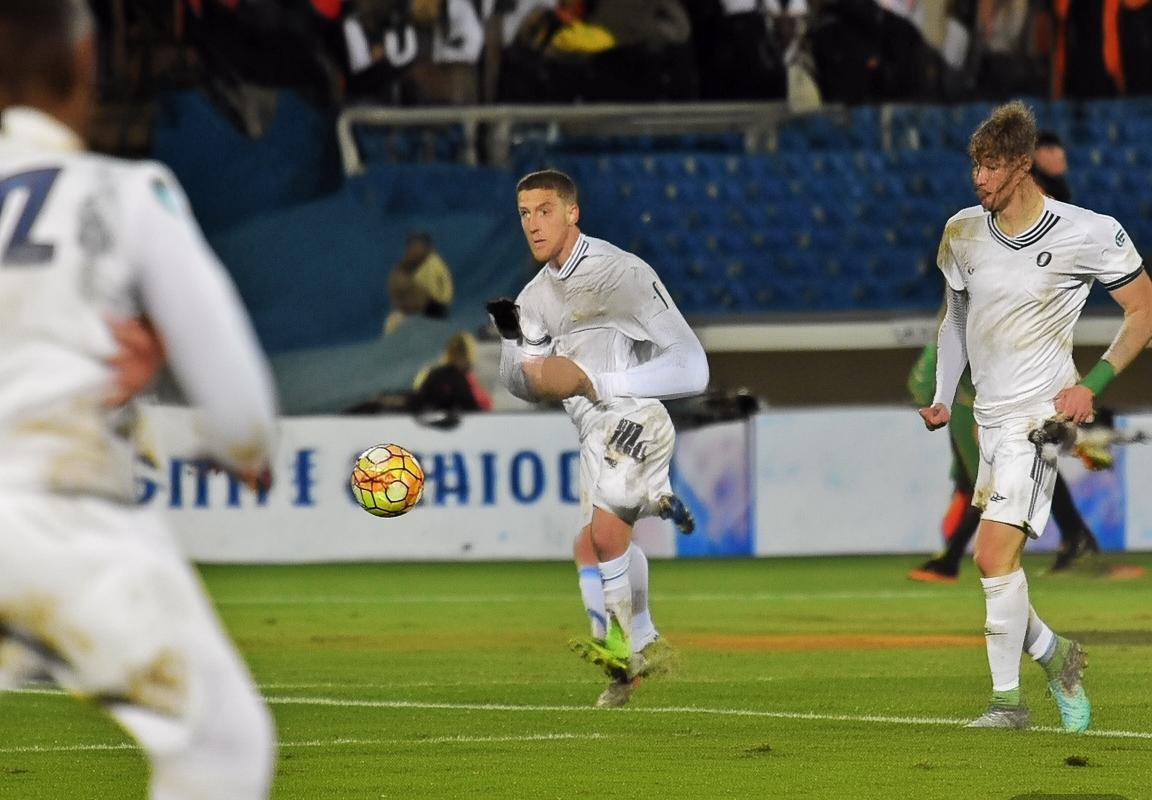 火箭表现遭伪强队质疑，核心球员缺席致攻防两端下滑，季后赛前景蒙阴影